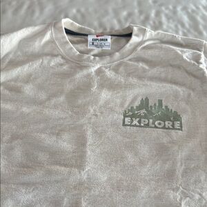 New men’s large Hanes T-shirt. Never worn.